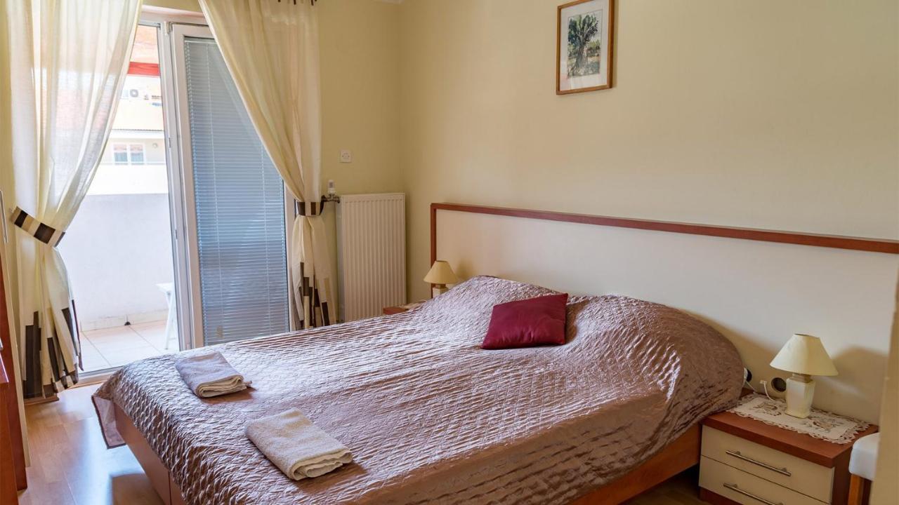 Pag Marina Rooms & Apartment Εξωτερικό φωτογραφία