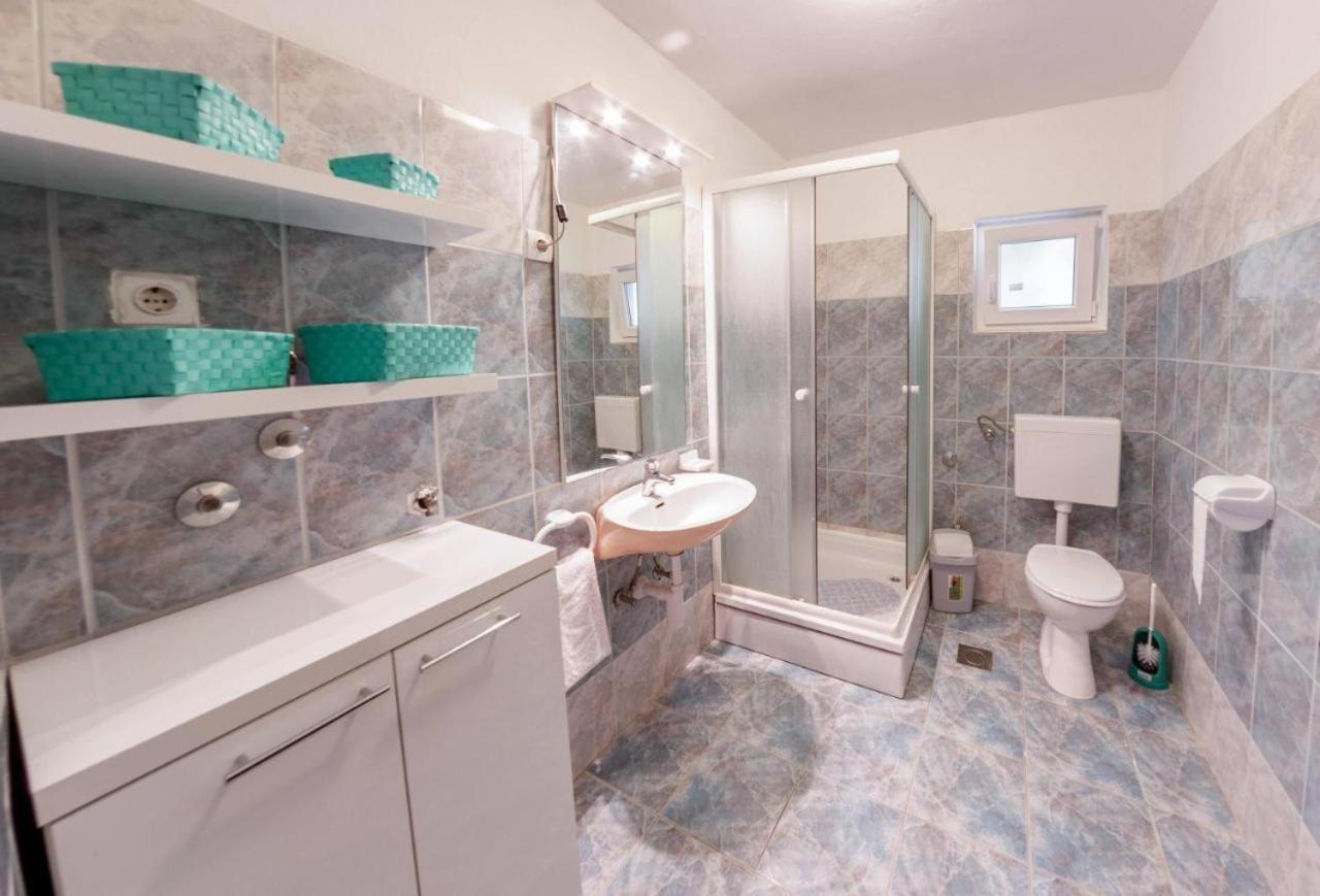 Pag Marina Rooms & Apartment Εξωτερικό φωτογραφία