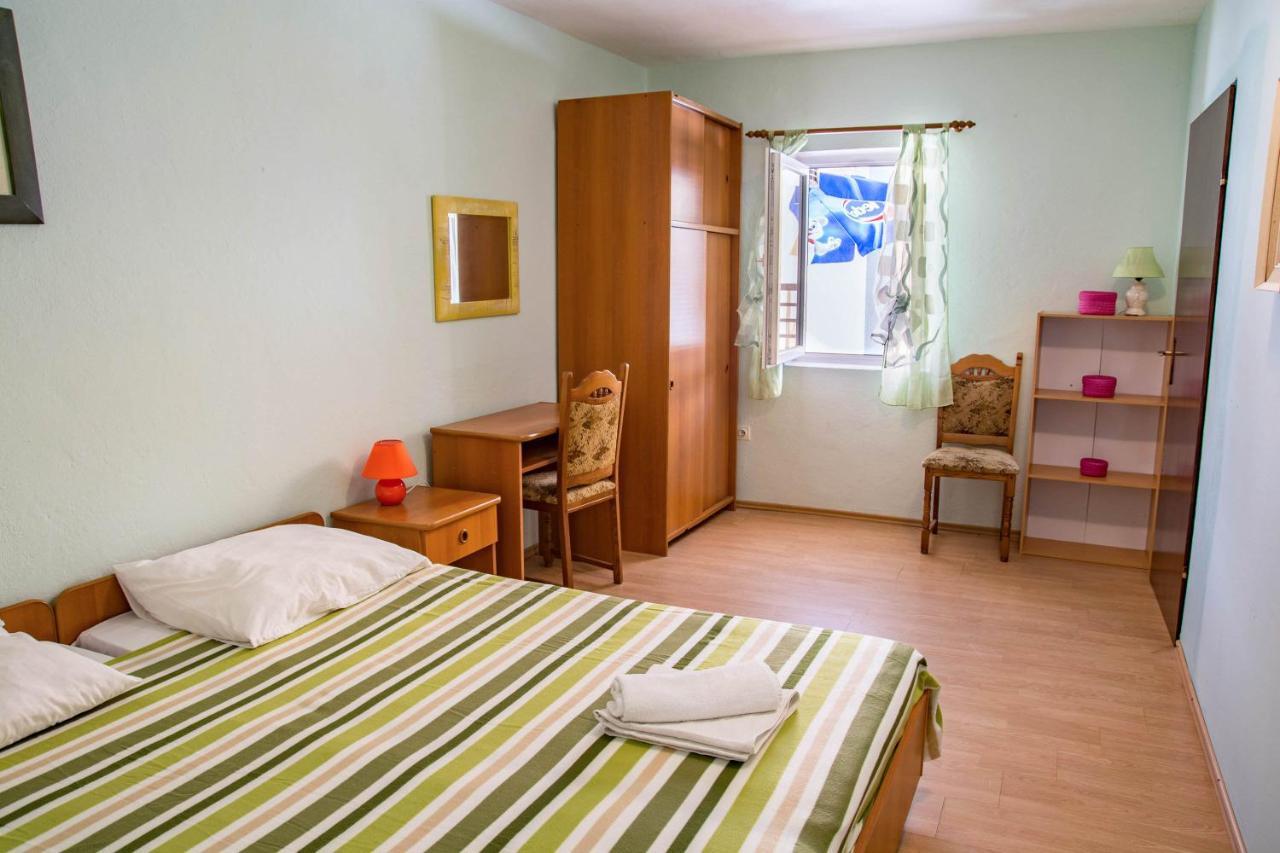 Pag Marina Rooms & Apartment Εξωτερικό φωτογραφία
